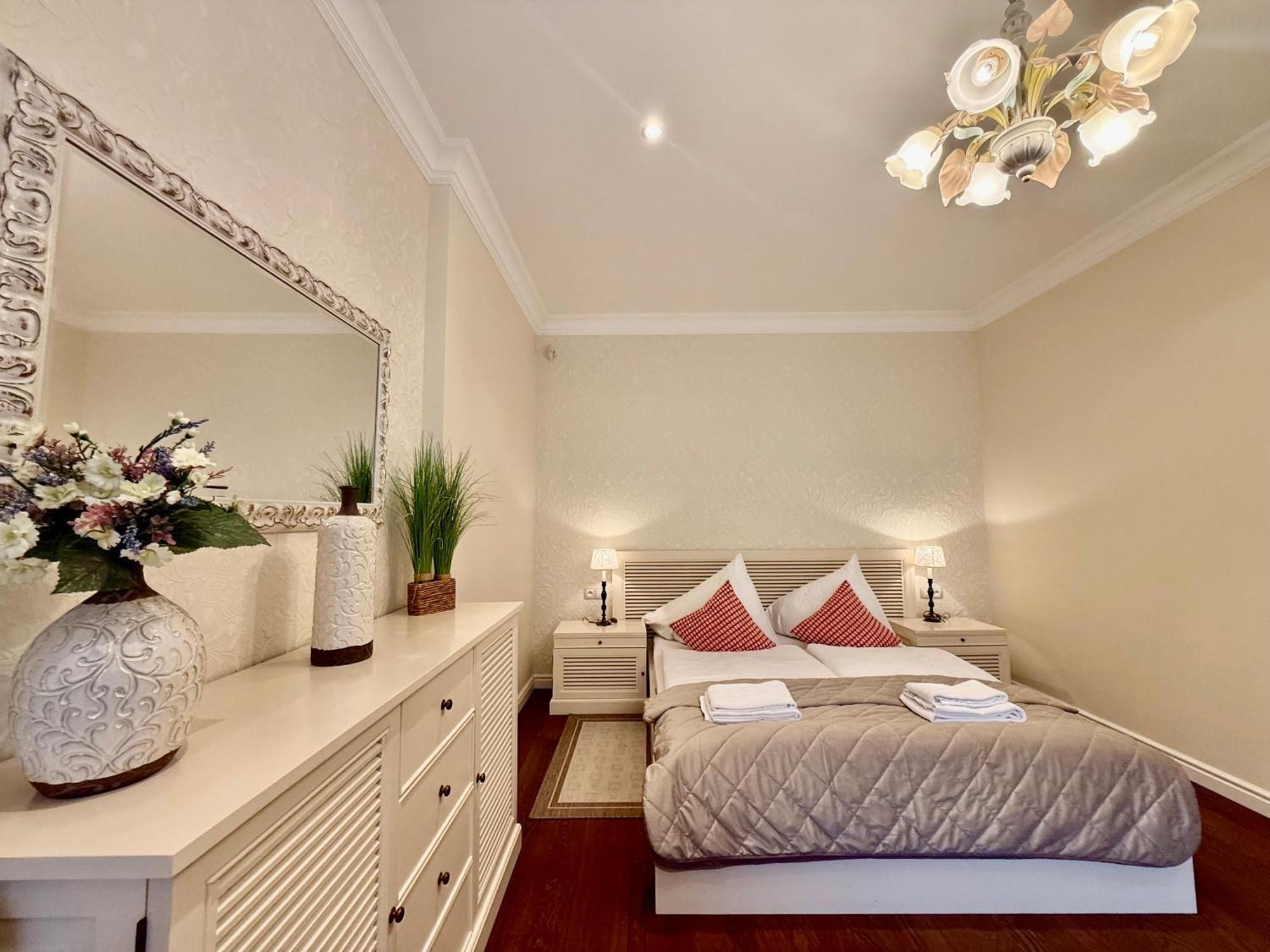 Apartmán Unique Charles Bridge 2bdr Apartment. Praha